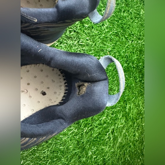 Hoka women’s Bondi 6‎ Wide Size 8D - Picture 3 of 9